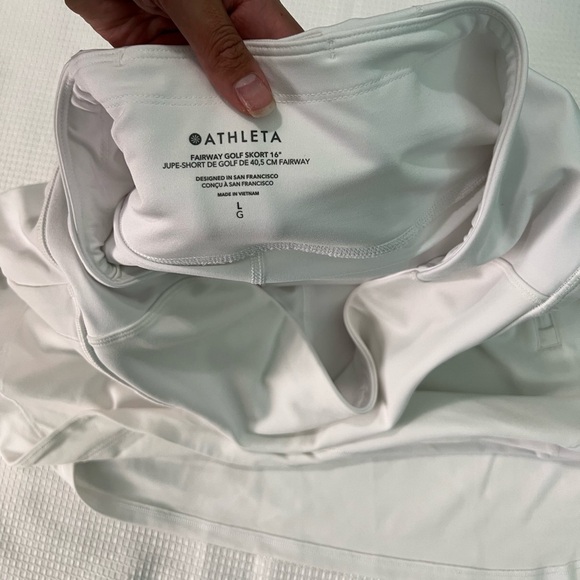 ATHLETA FAIRWAY GOLF SKORT 16" - Picture 4 of 7